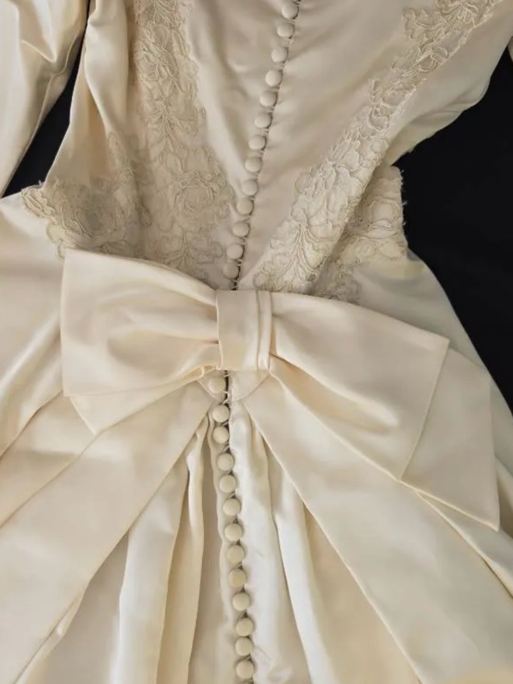 Jessica Cream Backless Bridal Ball Gown with Bow - Picture 5 of 16